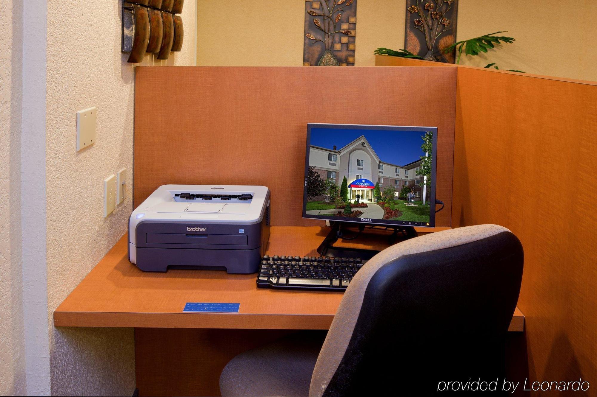 Candlewood Suites Louisville Airport By Ihg Экстерьер фото