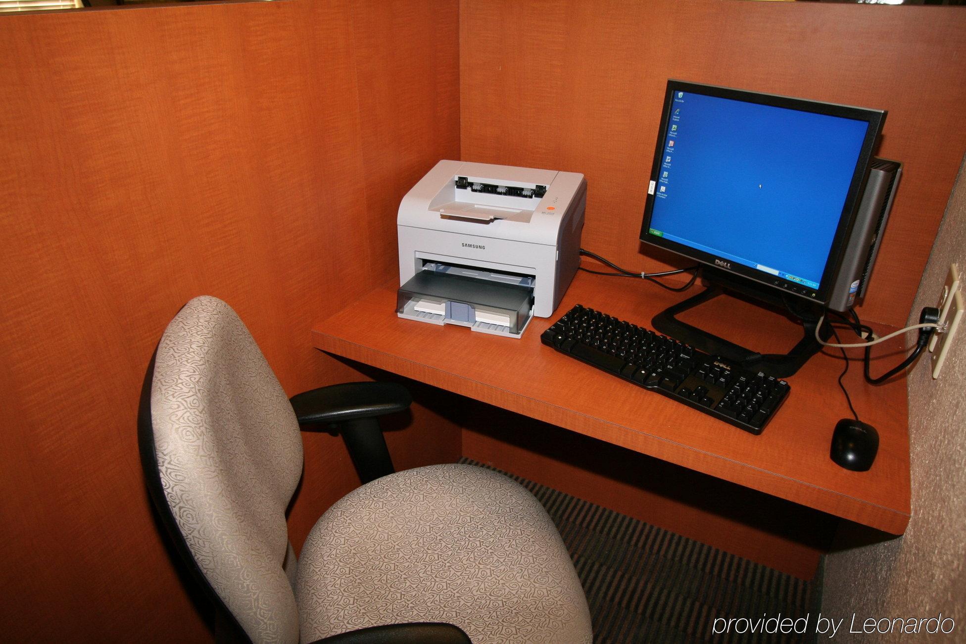 Candlewood Suites Louisville Airport By Ihg Удобства фото