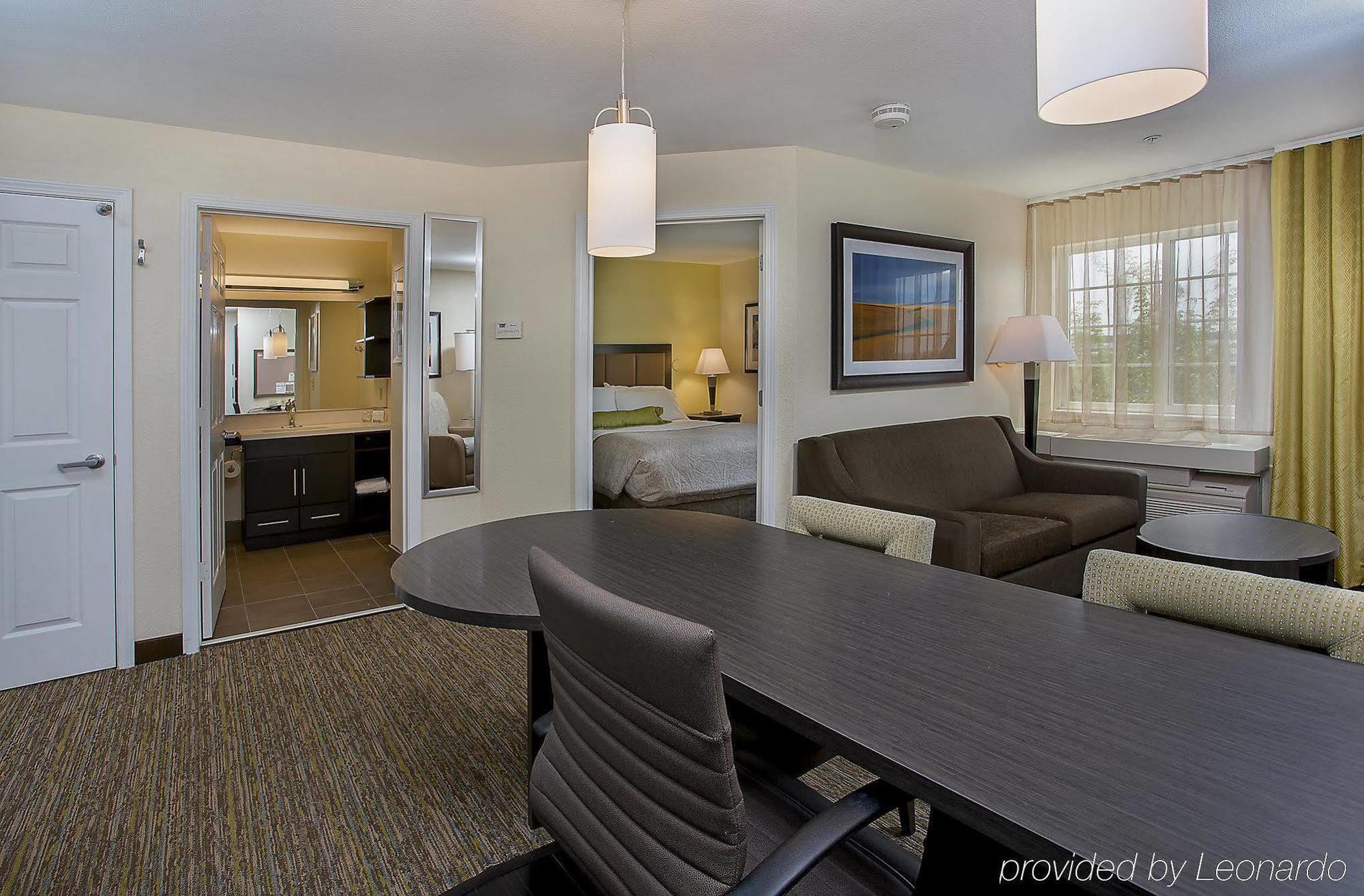 Candlewood Suites Louisville Airport By Ihg Экстерьер фото