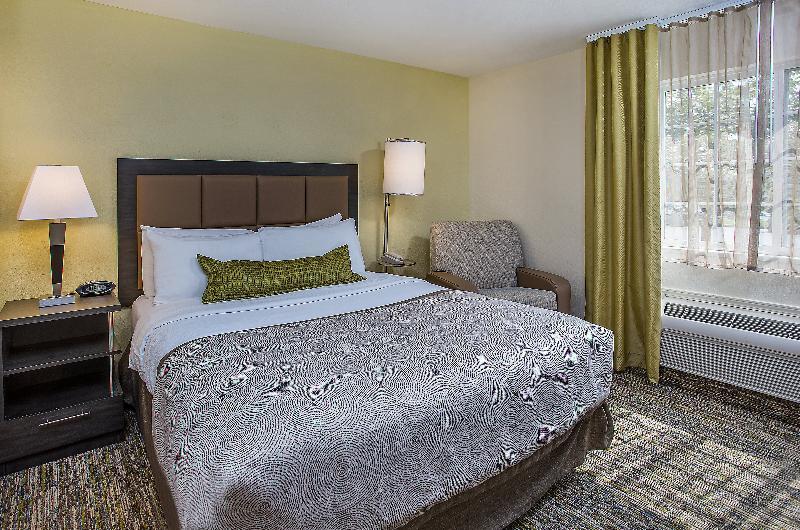 Candlewood Suites Louisville Airport By Ihg Экстерьер фото